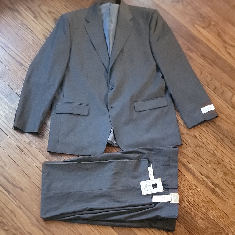 Haggar Charcoal Suit for Men